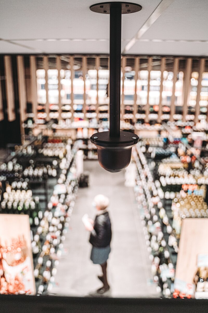 delhaize-camera-plafond-2.jpg